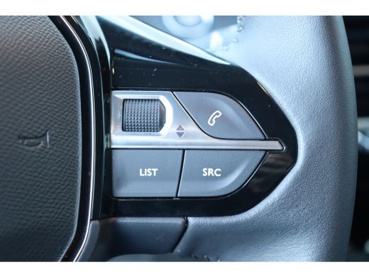 Peugeot 208 1.2 PURETECH 100PK ALLURE PACK / NAVI / LEDER / CLIMA / FULL-LED / PDC / CAMERA / 16" LMV / WINTE... ActivLease financial lease