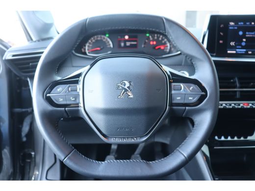 Peugeot 208 1.2 PURETECH 100PK ALLURE PACK / NAVI / LEDER / CLIMA / FULL-LED / PDC / CAMERA / 16" LMV / WINTE... ActivLease financial lease