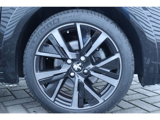 Peugeot 208 1.2 PURETECH 100PK GT PACK / NAVI / LEDER / CLIMA / PDC / 17" LMV / CAMERA / KEYLESS / ADAPT. CRU... ActivLease financial lease