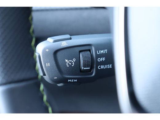 Peugeot 208 1.2 PURETECH 100PK GT PACK / NAVI / LEDER / CLIMA / PDC / 17" LMV / CAMERA / KEYLESS / ADAPT. CRU... ActivLease financial lease