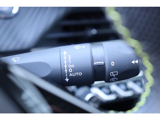 Peugeot 208 1.2 PURETECH 100PK GT PACK / NAVI / LEDER / CLIMA / PDC / 17" LMV / CAMERA / KEYLESS / ADAPT. CRU... ActivLease financial lease