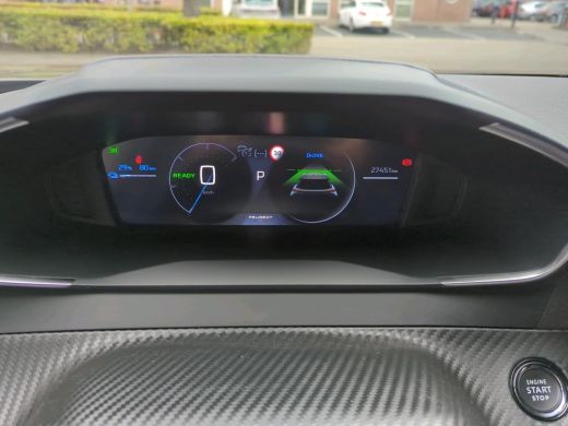 Peugeot e-2008 EV Allure 54 kWh | Navigatie | Camera voor + achter | Stoelverwarming | Fase 3 | BTW | Nieuw model | ActivLease financial lease