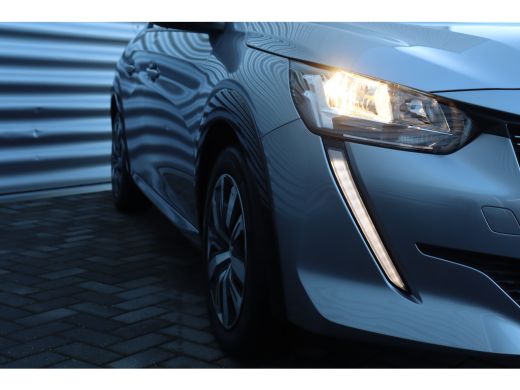 Peugeot e-208 EV 136PK ACTIVE PACK AUTOMAAT / NAVI / CLIMA / LED / BLUETOOTH / CRUISECONTROL / NIEUWSTAAT !! ActivLease financial lease