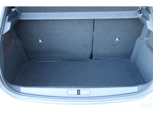 Peugeot e-208 EV 136PK ACTIVE PACK AUTOMAAT / NAVI / CLIMA / LED / BLUETOOTH / CRUISECONTROL / NIEUWSTAAT !! ActivLease financial lease
