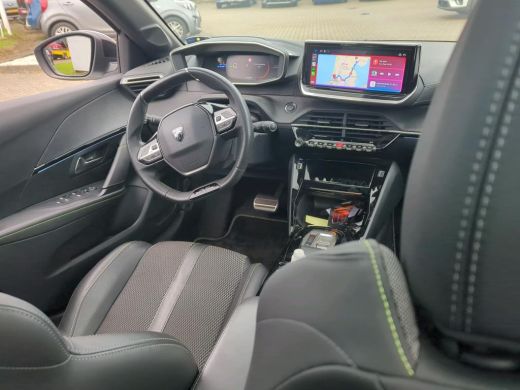 Peugeot e-208 EV GT 50 kWh | Navigatie | Panoramadak | Camera voor + achter | Fase 3 | BTW | Nieuw model | ActivLease financial lease