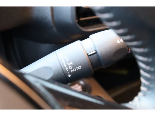 Peugeot Partner Partner 50KWH 136PK L1H1 ASPHALT AUTOMAAT / NAVI / CLIMA / LED / PDC / CAMERA / 16" LMV / DAB+ / ... ActivLease financial lease