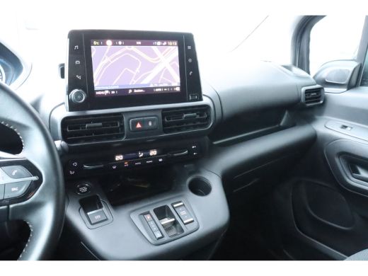 Peugeot Partner Partner 50KWH 136PK L1H1 ASPHALT AUTOMAAT / NAVI / CLIMA / LED / PDC / CAMERA / 16" LMV / DAB+ / ... ActivLease financial lease