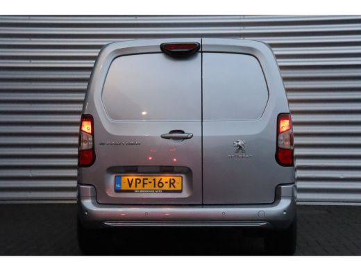 Peugeot Partner Partner 50KWH 136PK L1H1 ASPHALT AUTOMAAT / NAVI / CLIMA / LED / PDC / CAMERA / 16" LMV / DAB+ / ... ActivLease financial lease