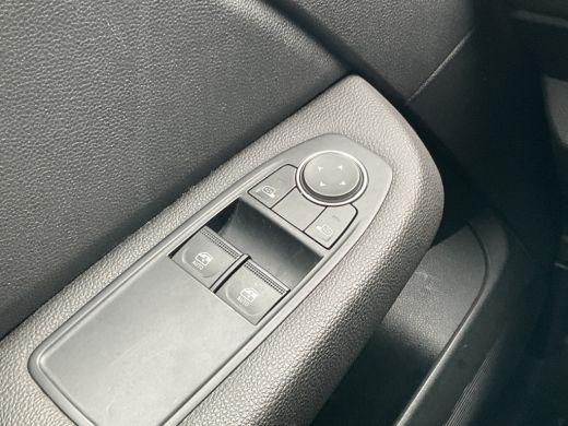 Renault Clio 1.0 TCe 90 Equilibre 1Eig Carplay Cruise DAB 5-Deurs Airco NL-Auto! ActivLease financial lease