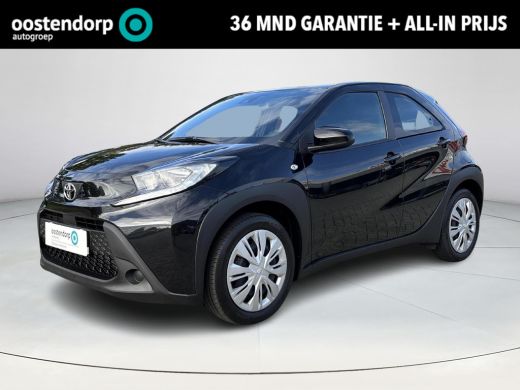 Toyota Aygo 1.0 VVT-i MT Play | All-in prijs | Apple/Android | Camera | Cruise Control | Toyota Aygo 1.0 VVT-i MT Play | All-in prijs | Apple/Android | Camera | Cruise Control |