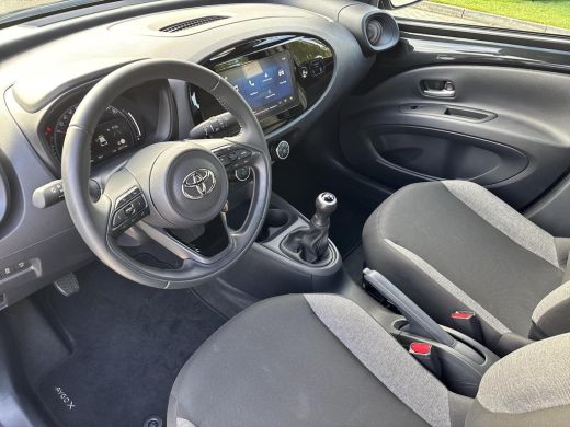 Toyota Aygo 1.0 VVT-i MT Play | All-in prijs | Apple/Android | Camera | Cruise Control | ActivLease financial lease