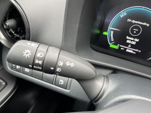 Toyota C-HR 1.8 Hybrid 140 Dynamic | All-in prijs | Apple/Android | Camera | Cruise Control | Parkeersensoren | ActivLease financial lease
