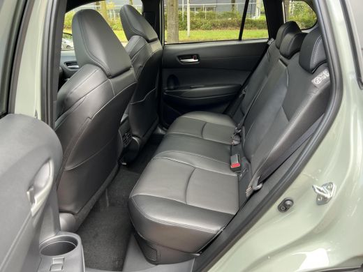 Toyota Corolla Cross Hybrid 180 Executive ActivLease financial lease