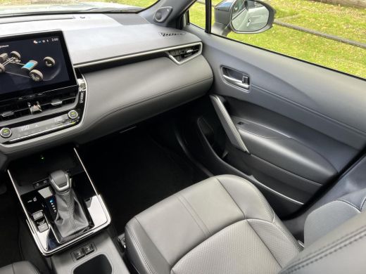 Toyota Corolla Cross Hybrid 180 Executive ActivLease financial lease