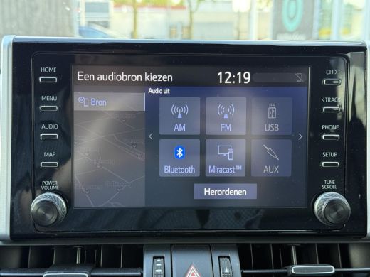 Toyota RAV4 2.5 Hybrid Bi-Tone **TREKHAAK/ NAVIGATIE/ APPLE CARPLAY/ KEYLESS/ STOELVERWARMING** ActivLease financial lease