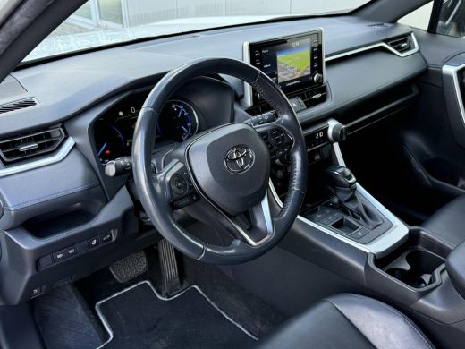 Toyota RAV4 2.5 Hybrid Bi-Tone **TREKHAAK/ NAVIGATIE/ APPLE CARPLAY/ KEYLESS/ STOELVERWARMING** ActivLease financial lease