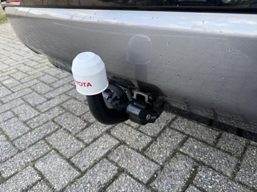 Toyota RAV4 2.5 Hybrid Bi-Tone **TREKHAAK/ NAVIGATIE/ APPLE CARPLAY/ KEYLESS/ STOELVERWARMING** ActivLease financial lease