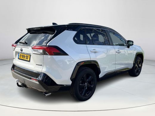 Toyota RAV4 2.5 Hybrid Bi-Tone **TREKHAAK/ NAVIGATIE/ APPLE CARPLAY/ KEYLESS/ STOELVERWARMING** ActivLease financial lease