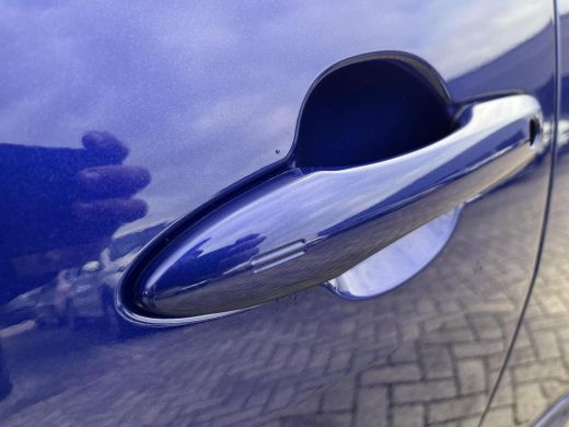 Toyota Yaris 1.5 Hybrid 130 GR Sport | Plus Pack | Uit voorraad leverbaar! | ActivLease financial lease
