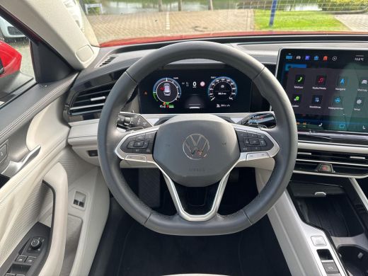 Volkswagen Passat Variant 1.5 eHybrid Elegance | PHEV | Led | Ergo | Trekhaak | 5 jr fabrieksgarantie | SOH 101% | ActivLease financial lease