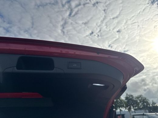 Volkswagen Passat Variant 1.5 eHybrid Elegance | PHEV | Led | Ergo | Trekhaak | 5 jr fabrieksgarantie | SOH 101% | ActivLease financial lease