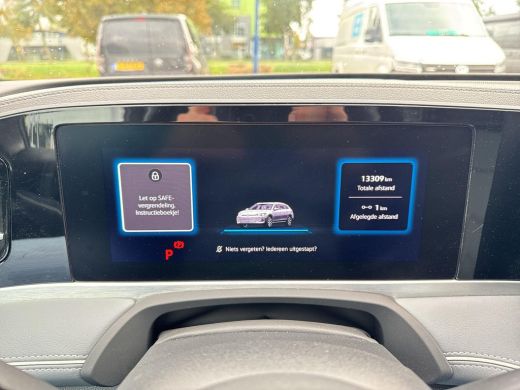 Volkswagen Passat Variant 1.5 eHybrid Elegance | PHEV | Trekhaak | Leder | 5 jr fabrieksgarantie | ActivLease financial lease