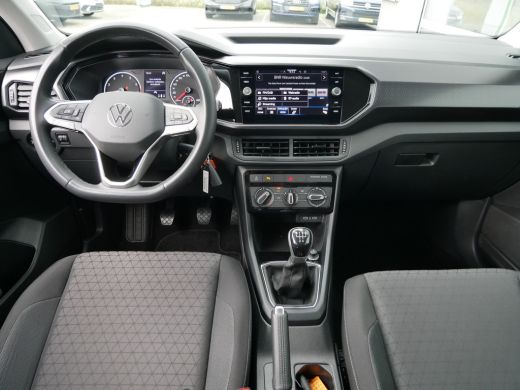 Volkswagen T-Cross 1.0 TSI Life | Airco | Cruise control adaptief | Parkeersensor voor en achter ActivLease financial lease