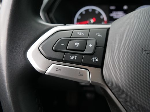 Volkswagen T-Cross 1.0 TSI Life | Airco | Cruise control adaptief | Parkeersensor voor en achter ActivLease financial lease