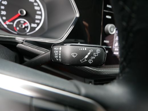 Volkswagen T-Cross 1.0 TSI Life | Airco | Cruise control adaptief | Parkeersensor voor en achter ActivLease financial lease