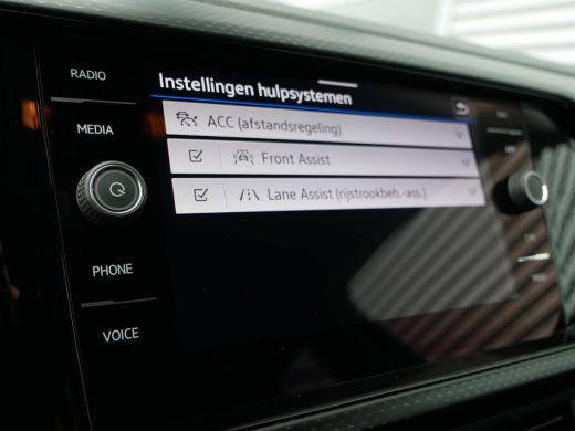 Volkswagen T-Cross 1.0 TSI Life | Airco | Cruise control adaptief | Parkeersensor voor en achter ActivLease financial lease