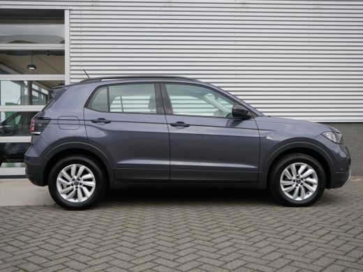 Volkswagen T-Cross 1.0 TSI Life | Airco | Cruise control adaptief | Parkeersensor voor en achter ActivLease financial lease