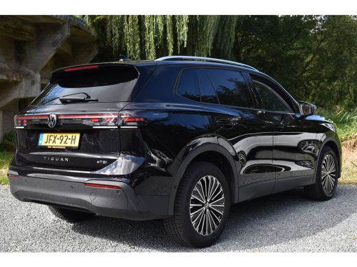 Volkswagen Tiguan 1.5 eTSI DSG LIFE IQ-LIGHT/NAVI/TREKHAAK ActivLease financial lease