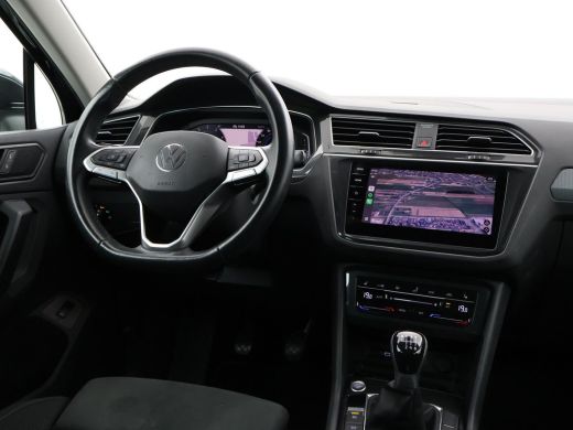 Volkswagen Tiguan 1.5 TSI + WEGKL. TREKHAAK | VIRTUAL COCKPIT | STUUR/STOELVERW. | CAMERA | ADAPTIVE CRUISE | MASSAGE ActivLease financial lease