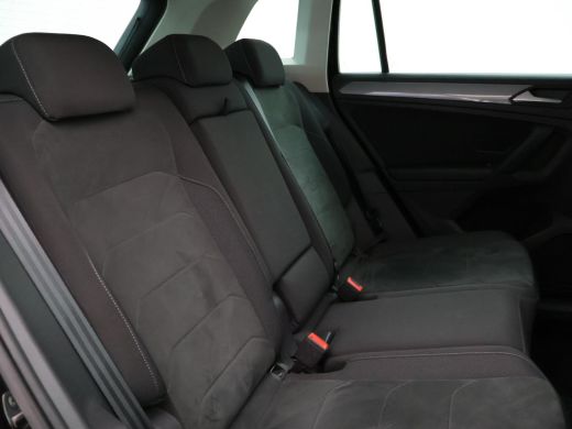 Volkswagen Tiguan 1.5 TSI + WEGKL. TREKHAAK | VIRTUAL COCKPIT | STUUR/STOELVERW. | CAMERA | ADAPTIVE CRUISE | MASSAGE ActivLease financial lease