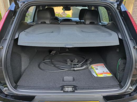 Volvo  XC40 Recharge P8 AWD R-Design NL-AUTO | GOOGLE AUTOMOTIVE | WARMTEPOMP ActivLease financial lease