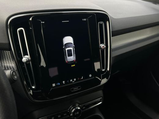 Volvo  XC40 Recharge P8 AWD R-Design NL-AUTO | GOOGLE AUTOMOTIVE | WARMTEPOMP ActivLease financial lease