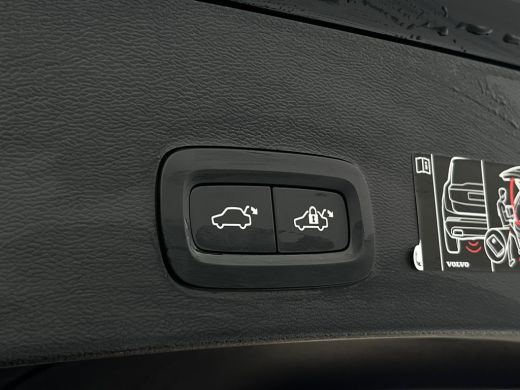 Volvo  XC40 Recharge P8 AWD R-Design NL-AUTO | GOOGLE AUTOMOTIVE | WARMTEPOMP ActivLease financial lease