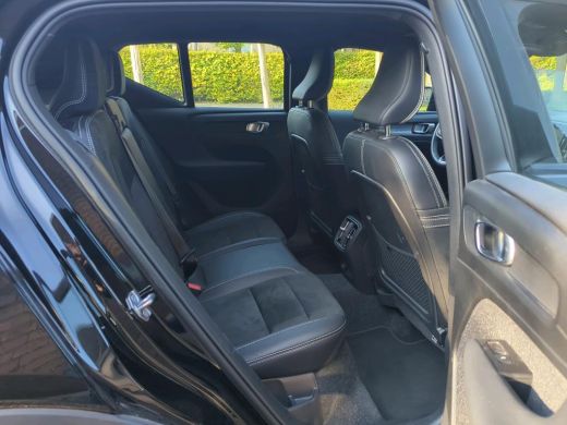 Volvo  XC40 Recharge P8 AWD R-Design NL-AUTO | GOOGLE AUTOMOTIVE | WARMTEPOMP ActivLease financial lease