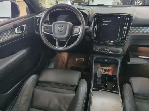 Volvo  XC40 Recharge P8 AWD R-Design NL-AUTO | LEDER | CAMERA ActivLease financial lease