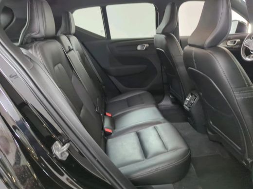 Volvo  XC40 Recharge P8 AWD R-Design NL-AUTO | LEDER | CAMERA ActivLease financial lease