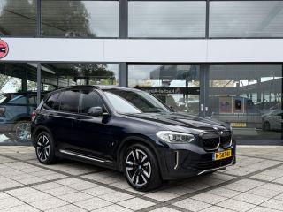 BMW iX3 Executive 80 kWh | Trekhaak | Panorama | Leder | Navi | Camera |