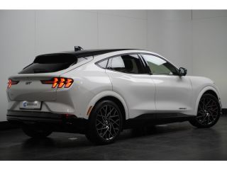 Ford Mustang Mach-E Mach-E GT Extended AWD 98 kWh | Pano-dak | 360 Camera | B&O audio | Standkachel | Elektrische Kle...