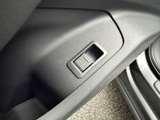 Audi Q6 e-tron S edition e-tron 83Kwh 185 kW / 252 PK SUV Elektrische aandrijving ActivLease financial lease