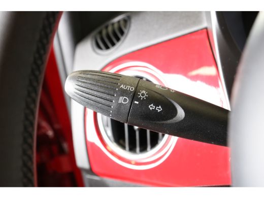 Fiat 500C 1.0 Hybrid Dolcevita 69 | Cabrio | Navi | Cruise control | DAB |  Parkeerhulp achter | LMV | ActivLease financial lease