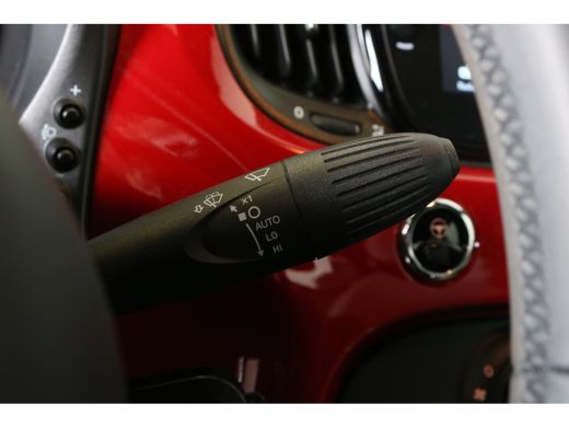 Fiat 500C 1.0 Hybrid Dolcevita 69 | Cabrio | Navi | Cruise control | DAB |  Parkeerhulp achter | LMV | ActivLease financial lease