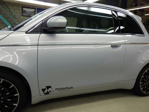 Fiat 500e La Prima 42 kWh 3 Fase | Vol-Leder | Stoelverwarming | Full-LED | Chrome | Adaptive Cruise | Acht... ActivLease financial lease