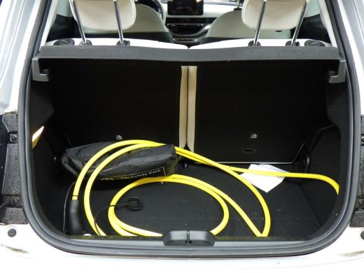 Fiat 500e La Prima 42 kWh 3 Fase | Vol-Leder | Stoelverwarming | Full-LED | Chrome | Adaptive Cruise | Acht... ActivLease financial lease
