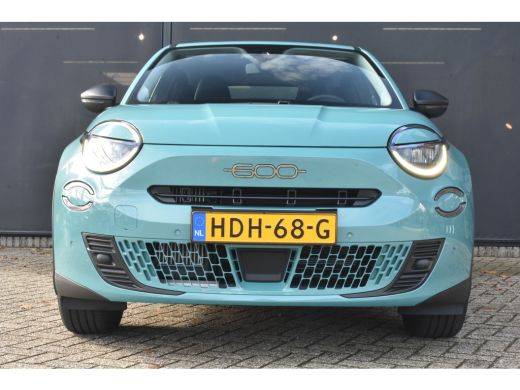 Fiat 600 1.2 Hybrid Urban 136pk Automaat | Navigatie by App | Parkeersensoren | Full-LED | Cruise Control ... ActivLease financial lease