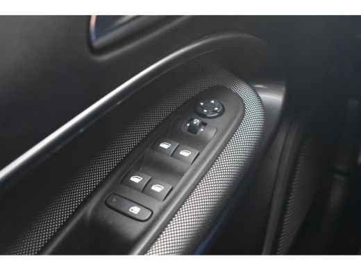 Fiat 600 Urban 54 kWh 156pk | Navigatie by App | Keyless-Entry | Achteruitrijcamera | Parkeersensoren | Do... ActivLease financial lease