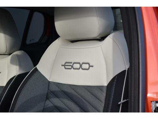 Fiat 600 Urban 54 kWh 156pk | Navigatie by App | Keyless-Entry | Achteruitrijcamera | Parkeersensoren | Do... ActivLease financial lease